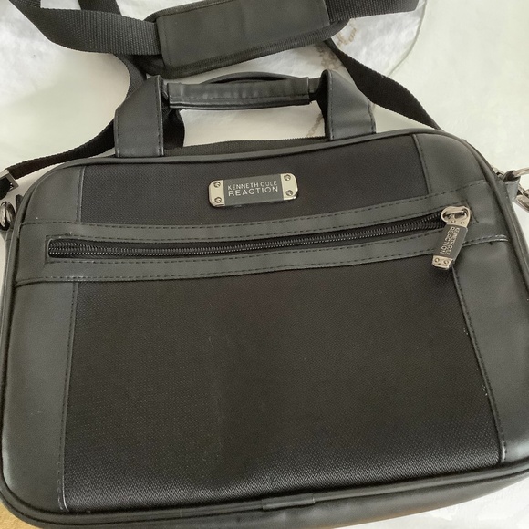 NWOT Kenneth Cole Notebook bag - Picture 1 of 4